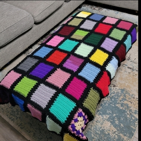 Vintage Hand Crocheted 70s/80s Rainbow Granny Squares Afghan 37'x53' - Picture 7 of 7